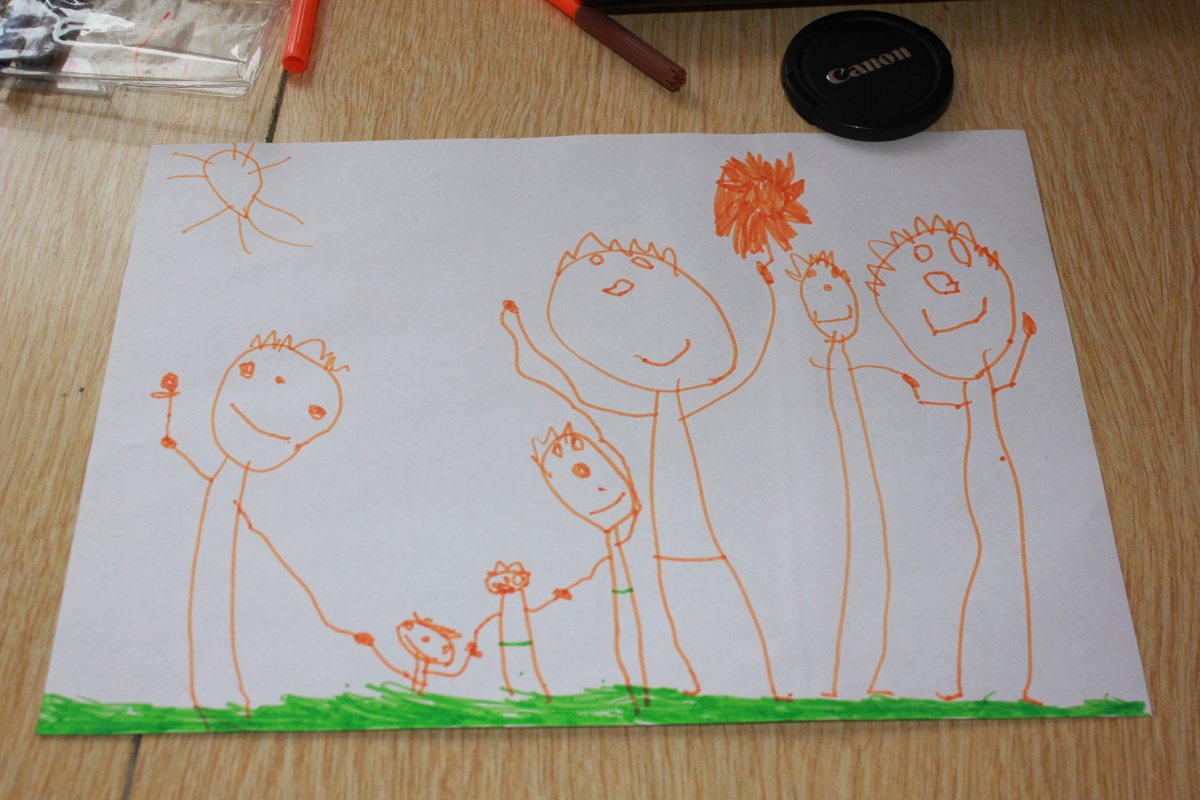 семьЯ. (автор 3 летний Даниил)