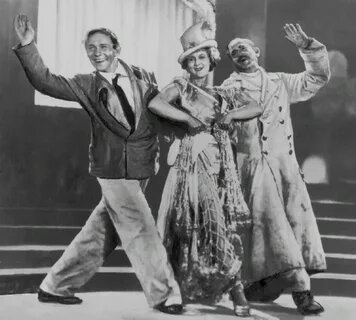 Кадр из фильма «Веселые ребята», 1934 г.