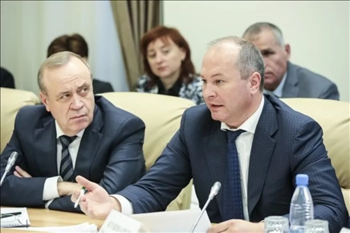    В Ростовской области задержали замгубернатора и замминистра транспорта