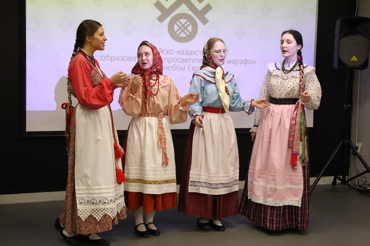 Фольклорный ансамбль филологического факультета ОмГПУ "Горлица"