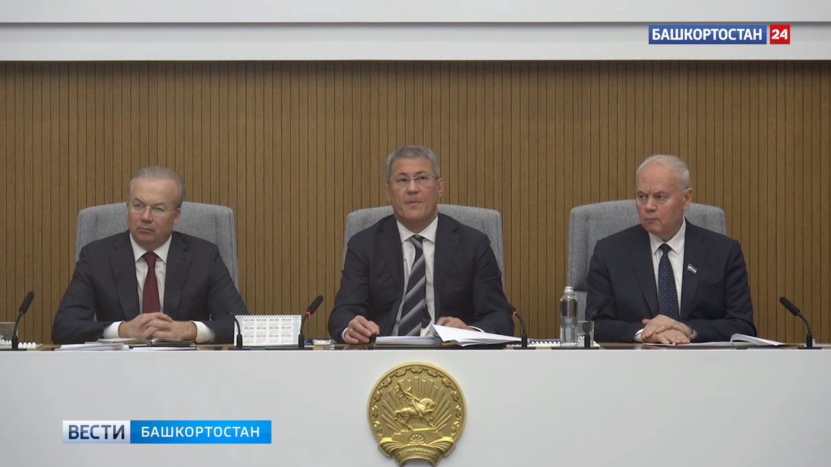    Радий Хабиров поручил главам районов Башкирии быть на связи во время Прямой линии