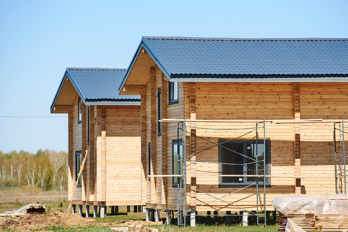 Процесс строительства домов из сухого профилированного бруса от компании "Горница"