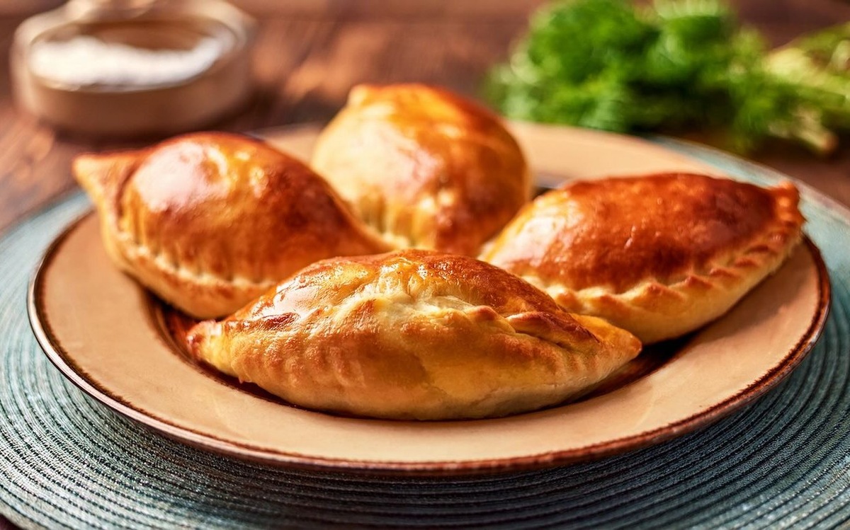 Пирожки с капустой исчезнут со стола за минуты: запомните рецепт быстрого приготовления  / Фото: Pogovorim.by