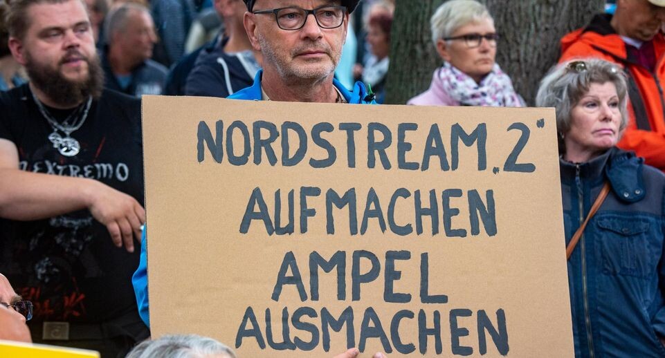    Демонстрация за запуск «Северного потока — 2» в Германии, Лубмин. Stefan Sauer/dpa / Global Look Press