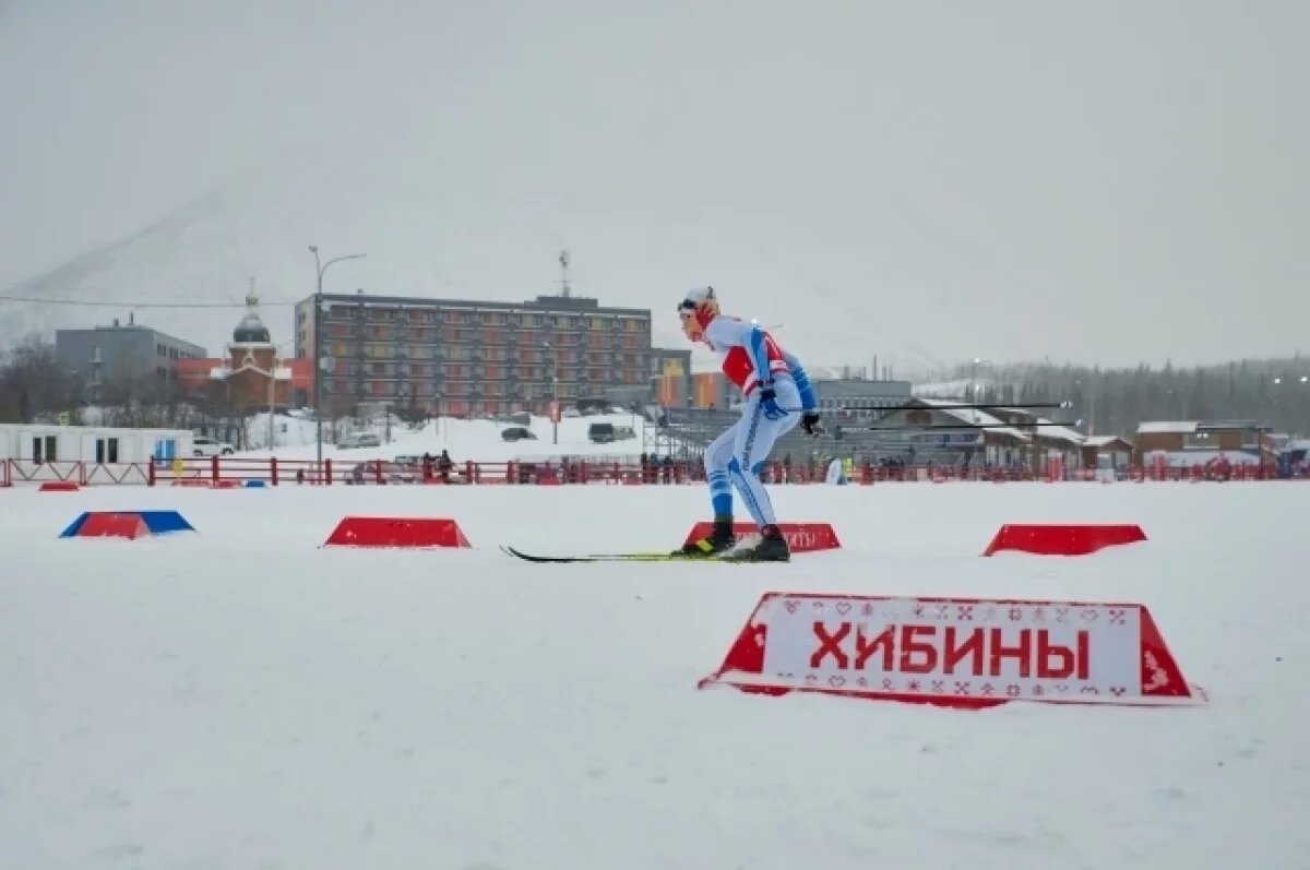    Навстречу ветру.