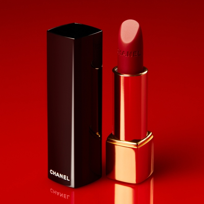 Побалуйте себя шелковистым блеском для губ：Chanel памада №5,3.5g – Ouut-shop