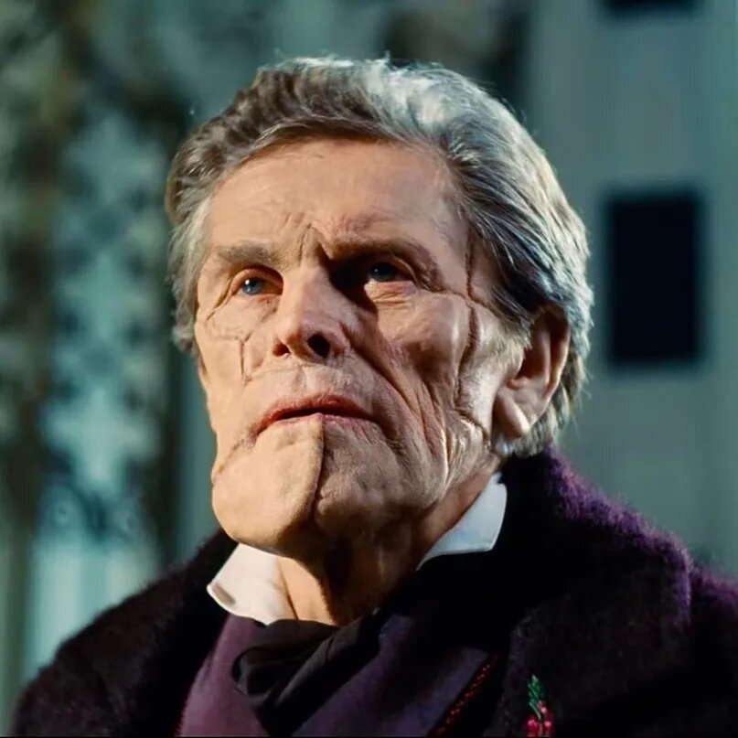 кадр из фильма "Бедные-несчастные" режиссёра Йоргоса Лантимоса, 2023 год