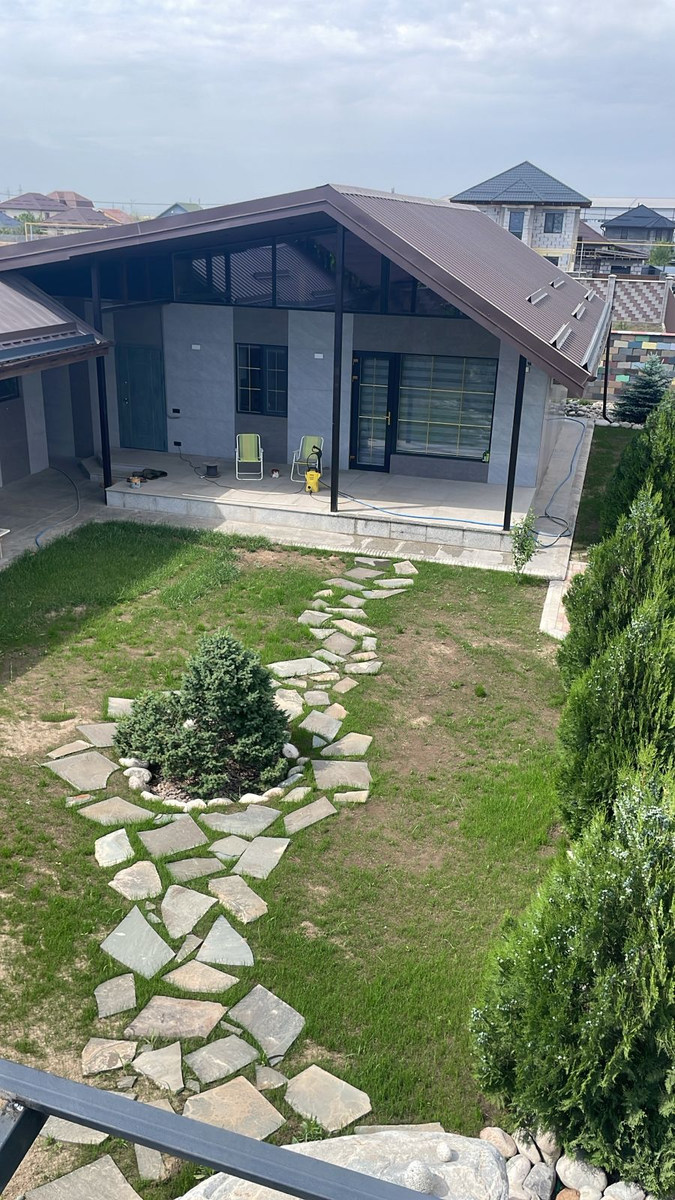 Газон подсеваем