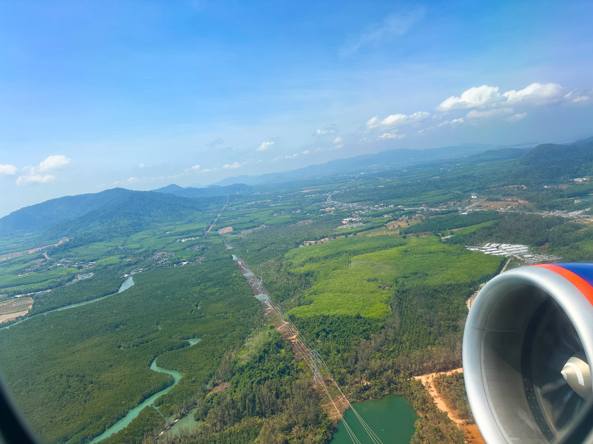 Вид на Пхукет во время вылета из Таиланда в Москву
