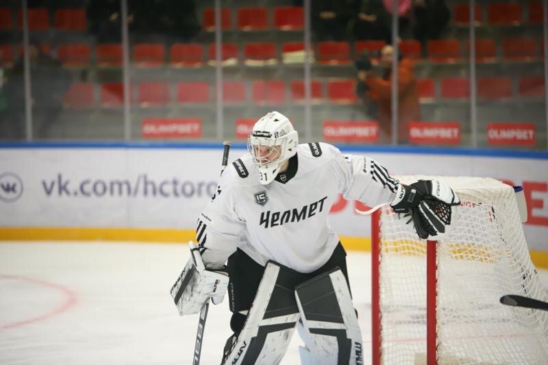    "Челмет" / В жутком ДТП в Челябинске пострадал вратарь Алексей Щетилин