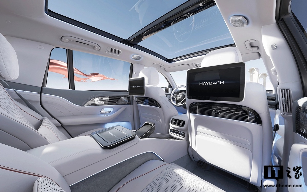 Фото Mercedes-Maybach  📷
