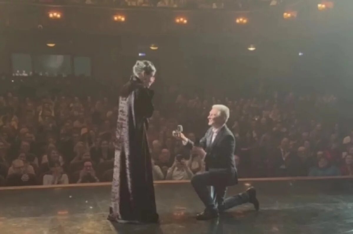    Директор нижегородского театра сделал предложение актрисе из Ярославля