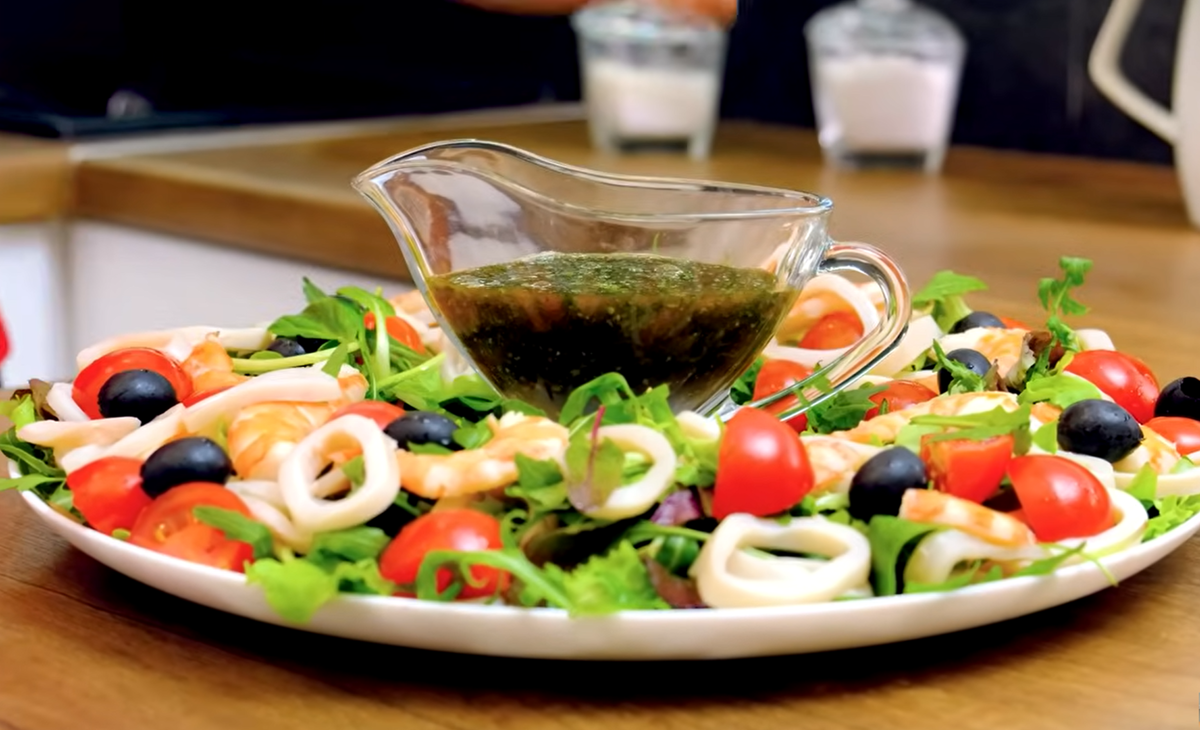 Салат с креветками самый вкусный и простой рецепт