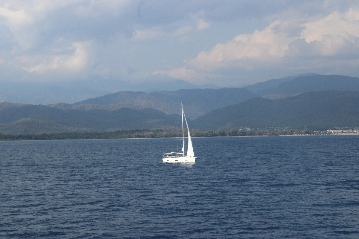 Парус одинокий