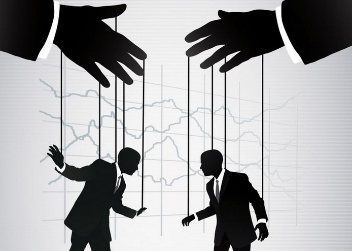 Психологические ловушки: как аферисты манипулируют жертвами