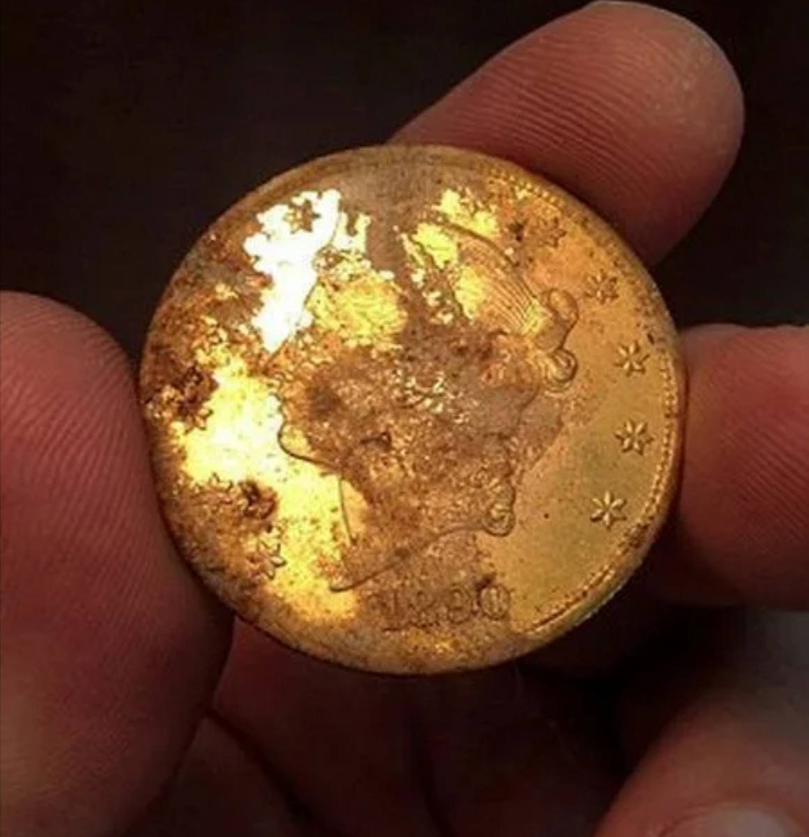 Золото редко теряет первоначальный вид, так как практически не окисляется, однако и с ним случаются неприятности🥶 Фото из сети