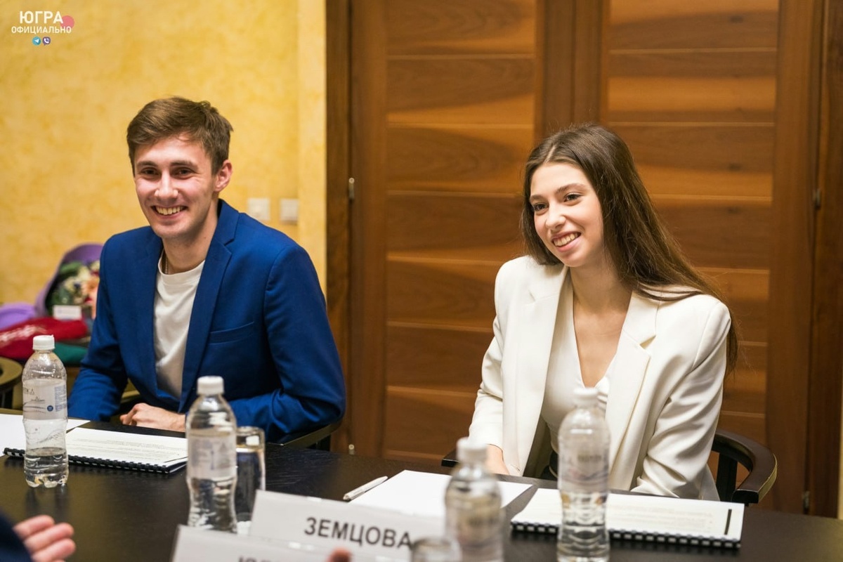    Школьники из Югры снимают телепередачу о работе педагогов