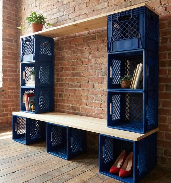 Подобная идея быстро пришлась по вкусу многим садоводам и огородникам. Ведь с помощью этого способа выращивания можно значительно сэкономить драгоценное пространство на участке.