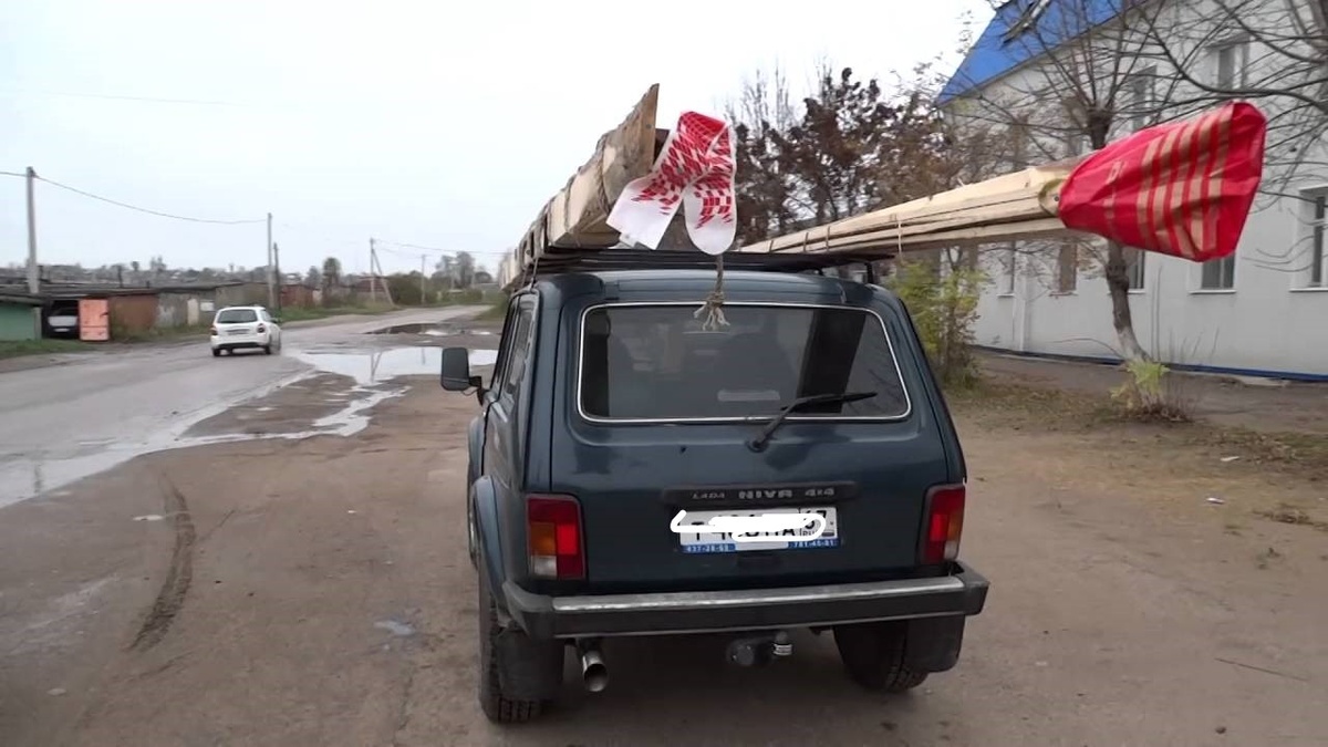 Так перевозят груз на крыше автомобиля