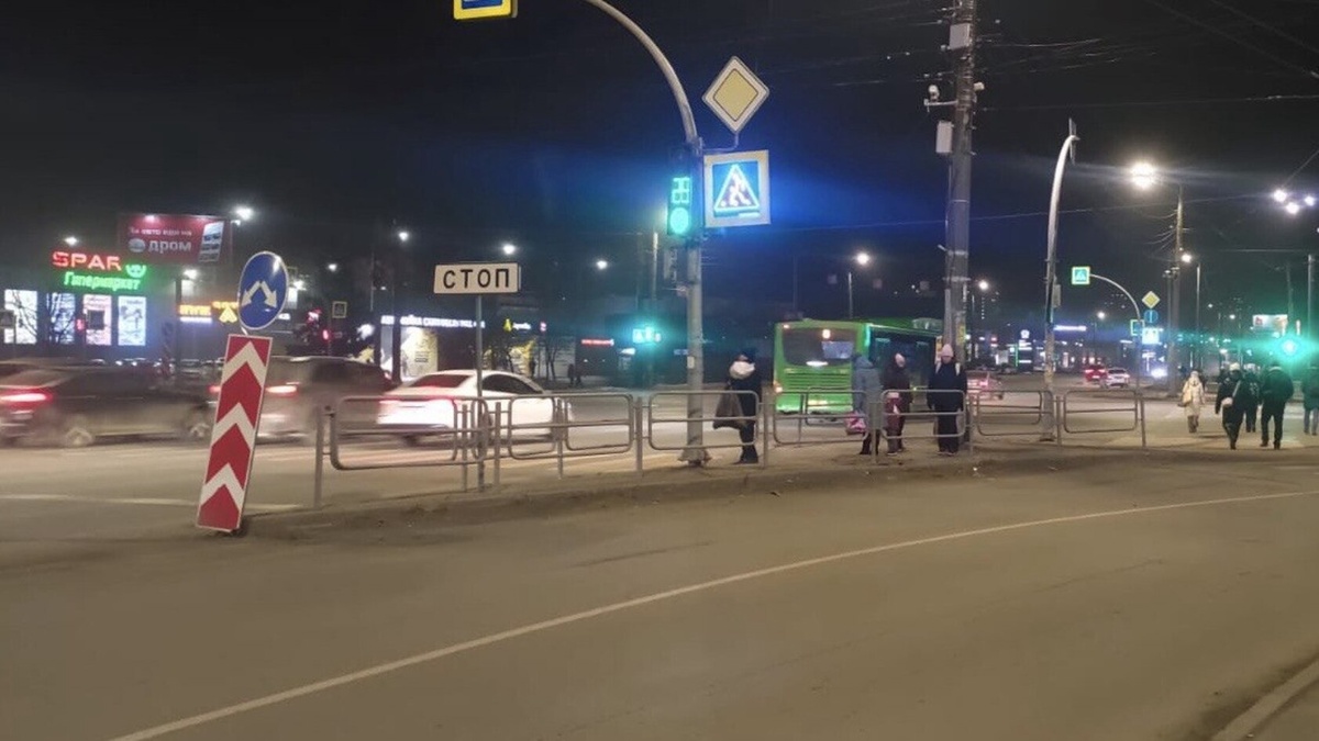Движение на перекрестке Братьев Кашириных и Чичерина восстановлено.  Фото: Фото: ФедералПресс / Ирина Юзеева