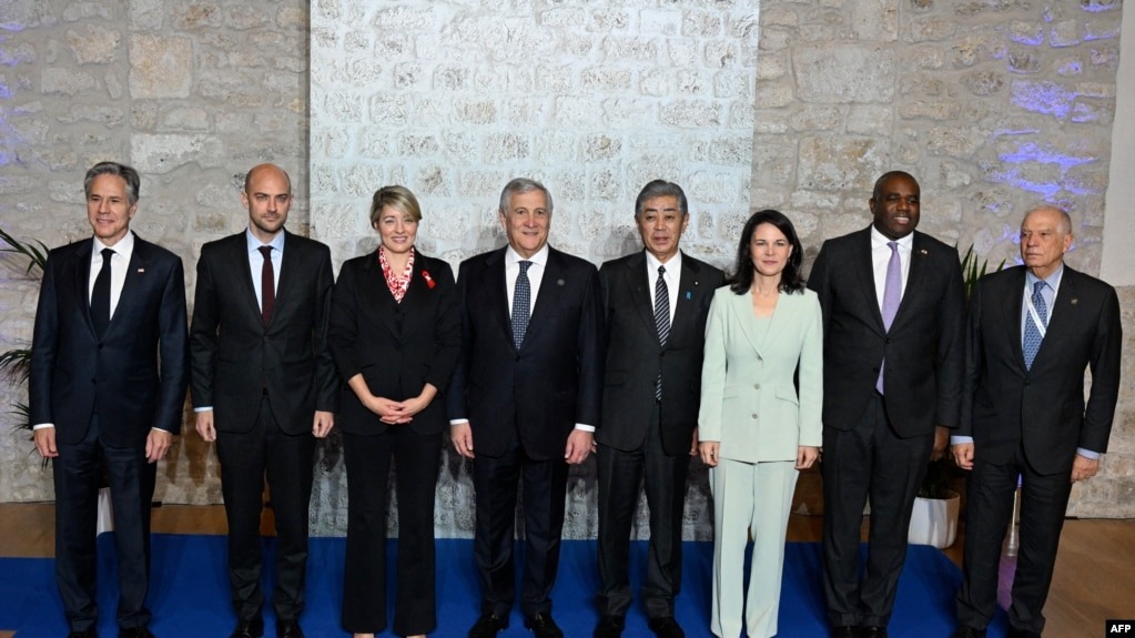 Участники совещания министров иностранных дел стран «Большой семерки» в Ананьи и Фьюджи, Италия. Второй справа — глава МИД Великобритании Дэвид Лэмми. 25 ноября 2024 г.