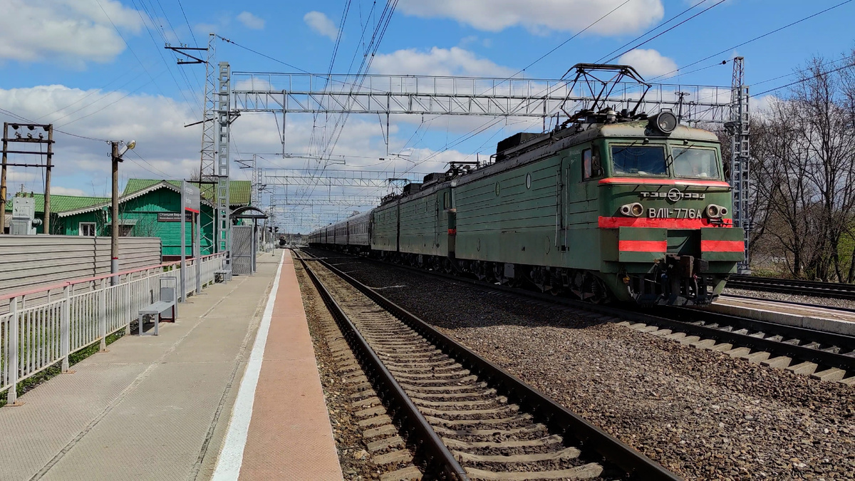 Электровоз ВЛ11-776