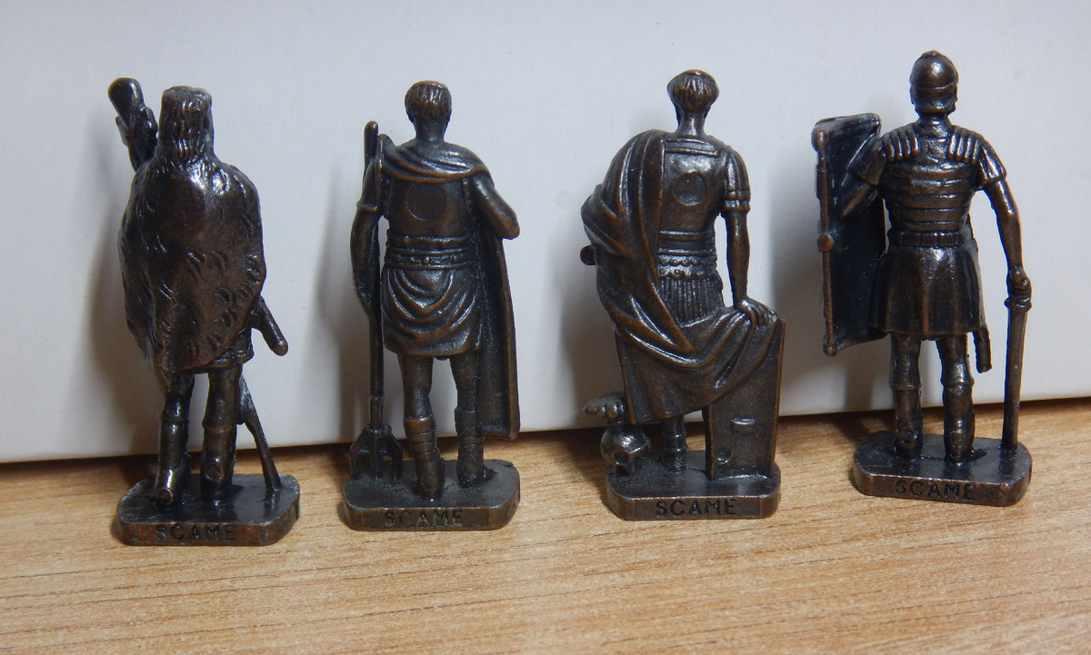 Весь набор Römer um 100-300 n. SCANE. Вид сзади. Фото из личной коллекции.