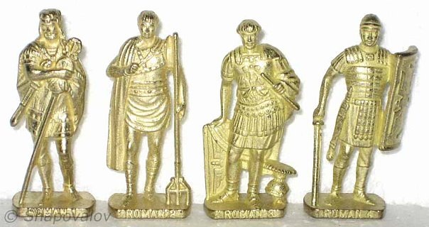 Весь набор Römer um 100-300 n. золотистого оттенка. Вид спереди. Фото из интернета.
