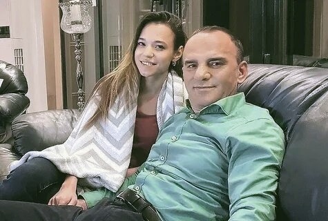 Из открытых источников в интернете. Кристина с мужем.