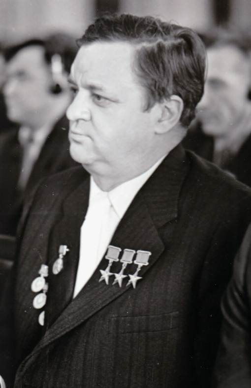 Трижды Герой Социалистического Труда К.И.Щелкин (1911-1968). Источник - http://nrcki.ru/catalog/press-centr/pamyatnye-daty/biografii-v-pamyatnyh-datah/shchyolkin-kirill-ivanovich/