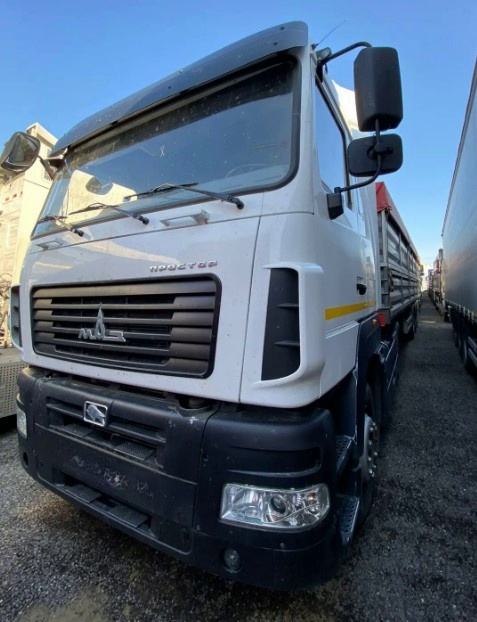 Ключевым преимуществом тягачей Минского Автомобильного Завода всегда была минимальная цена