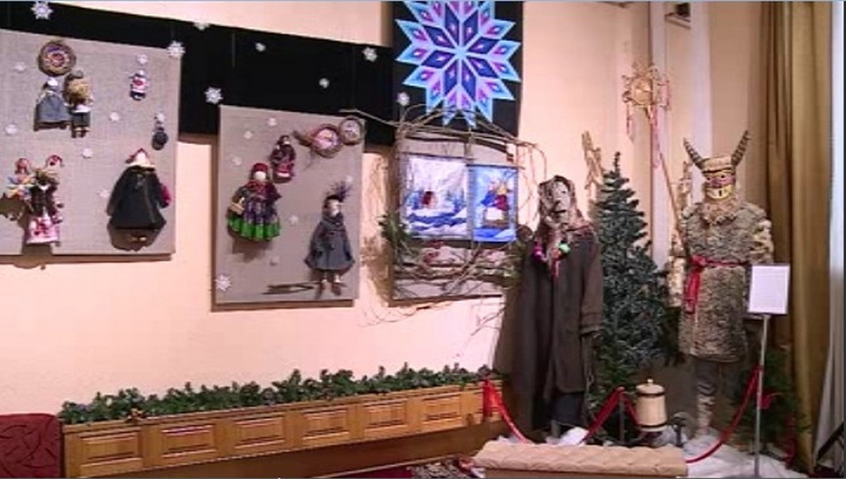    "Рождественские мотивы" - в областном Дворце народного творчества в Курске