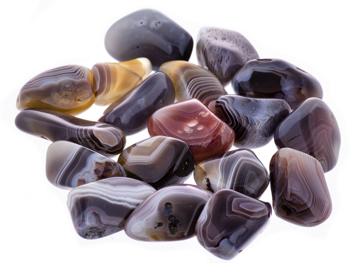 Фото: https://vsegda-pomnim.com/uploads/posts/2023-03/1679275886_vsegda-pomnim-com-p-agat-raznovidnosti-kamnya-foto-70.jpg