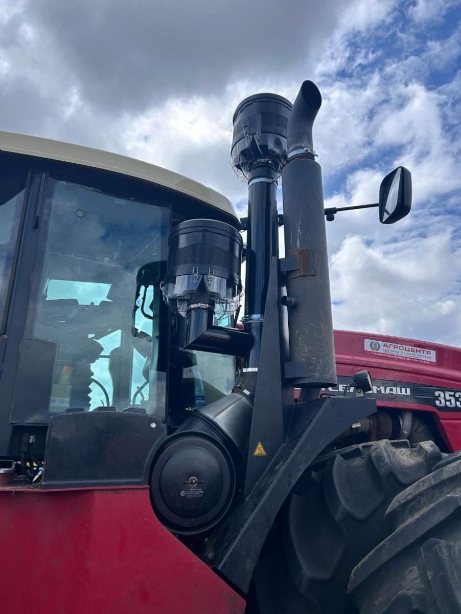 Две циклонные системы на сельскохозяйственной технике