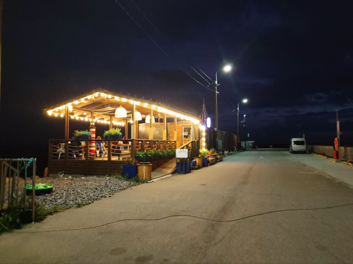 Фото автора. Несколько лет ловила момент, когда зажгут огоньки. Дождалась