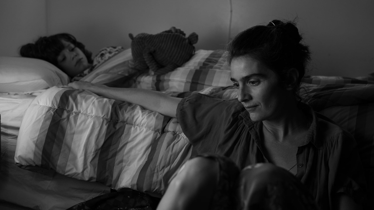 Кадр из фильма "Камон Камон"