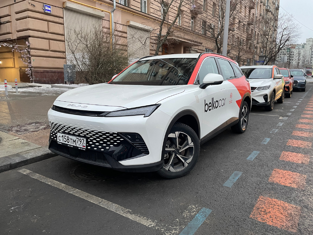 BAIC X55 собирает в России Автотор, который ранее работал с BMW и премиальными моделями Kia-Hyundai. Поэтому к качеству сборки претензий нет. 