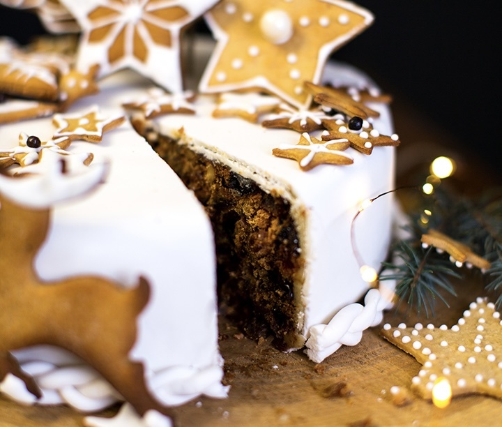 Готовый кекс с декором.