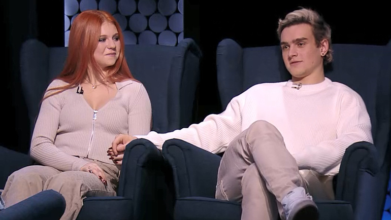    Александра Трусова и Макар Игнатов на подкасте Первого канала.Скриншот видео