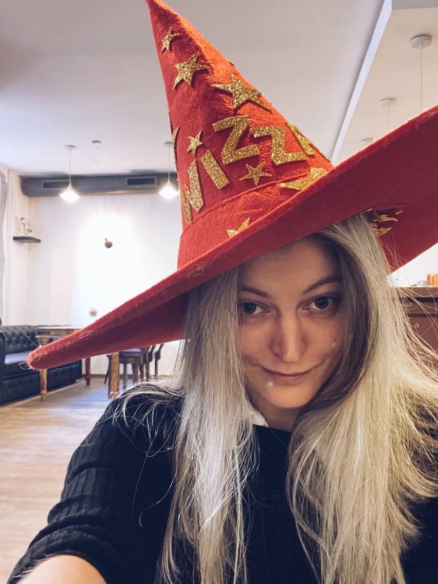 Иногда всё дело "просто" в шляпе. Другой вопрос какая это шляпа...