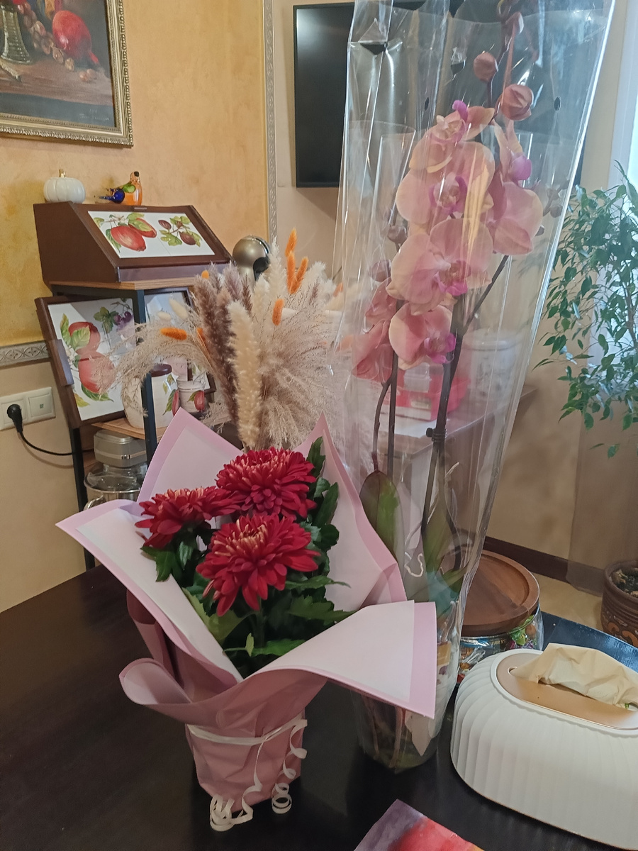 Муж и сын порадовали