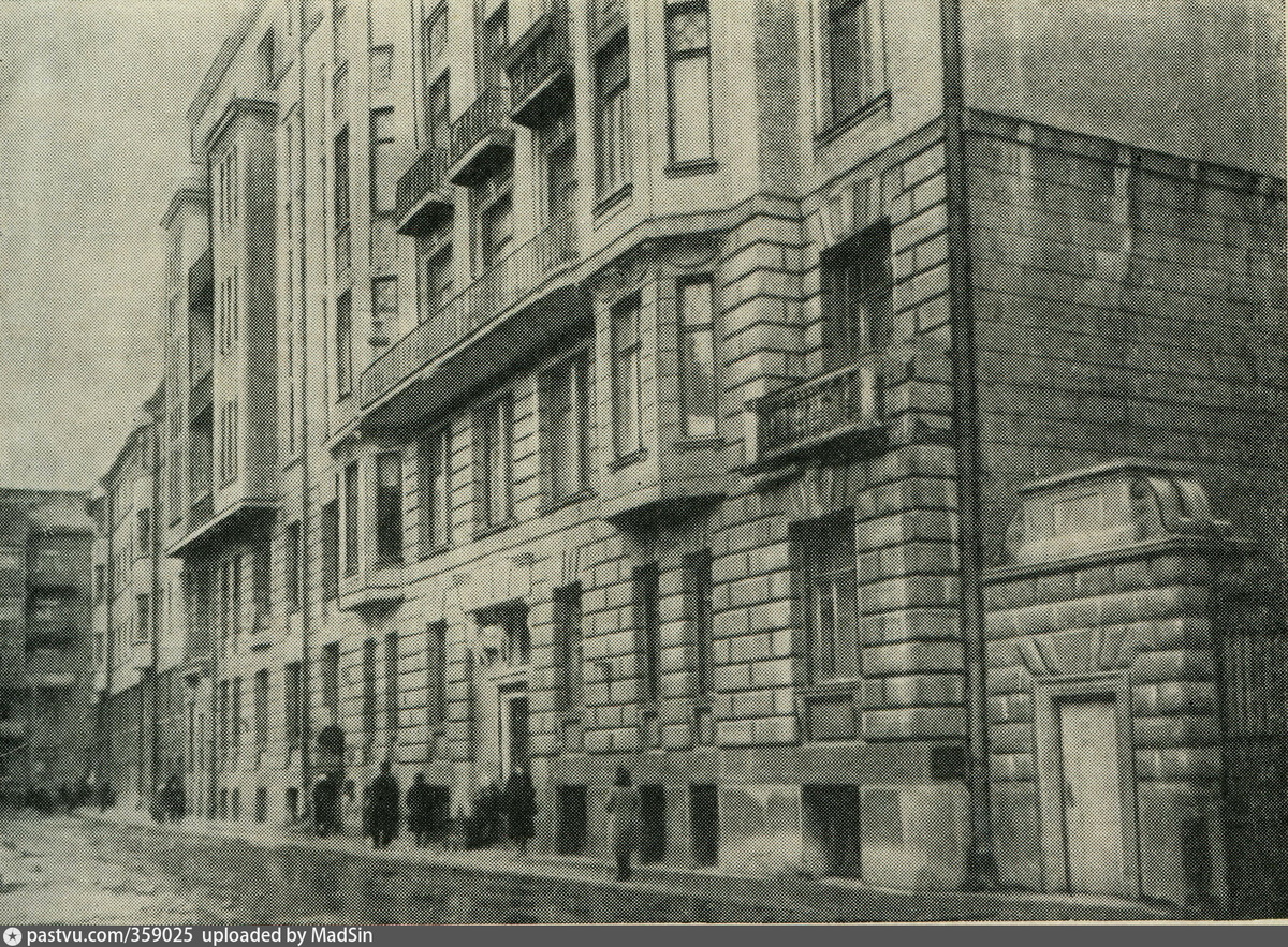 Машков переулок (улица Чаплыгина), д.1. 1926 - 1957 г. Источник: Источник: Ленин в Москве. М., 1957 г
1926
– 1957,
