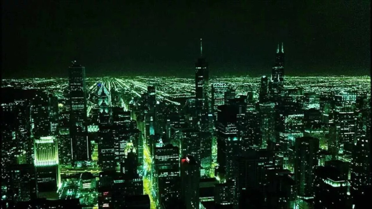 Город, населенный миллионами людей, помещается в 200 м².