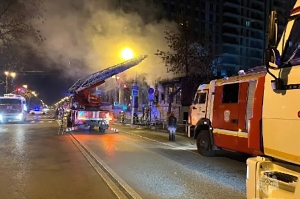    В Самаре при пожаре в доме на ул. Чкалова пострадал 55-летний мужчина