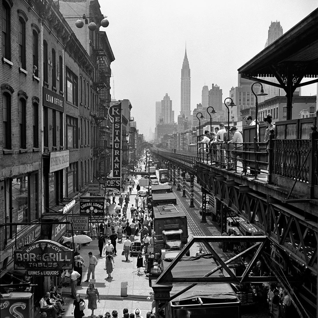    Estate of Vivian Maier / Maloof Collection / Howard Greenberg Gallery, NY
