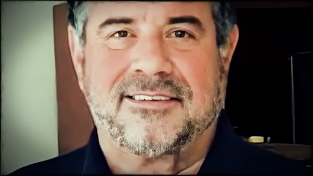 65-летний Майкл Редлих.