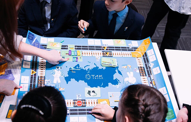 130 школьников Тверской области погрузились в мир транспортной логистики