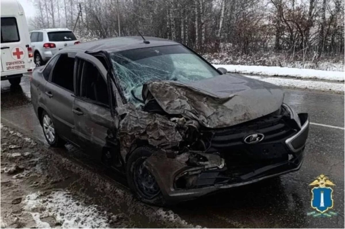    В Карсунском районе столкнулись УАЗ и «Гранта»: пострадали два человека