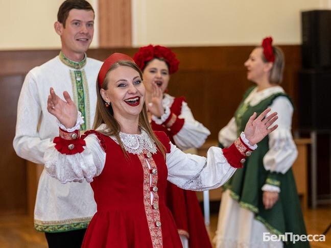 Юлия Шугаева: «Мы стремимся к тому, чтобы каждая песня пришлась зрителям по душе» / Фото: Алексей Дацковский