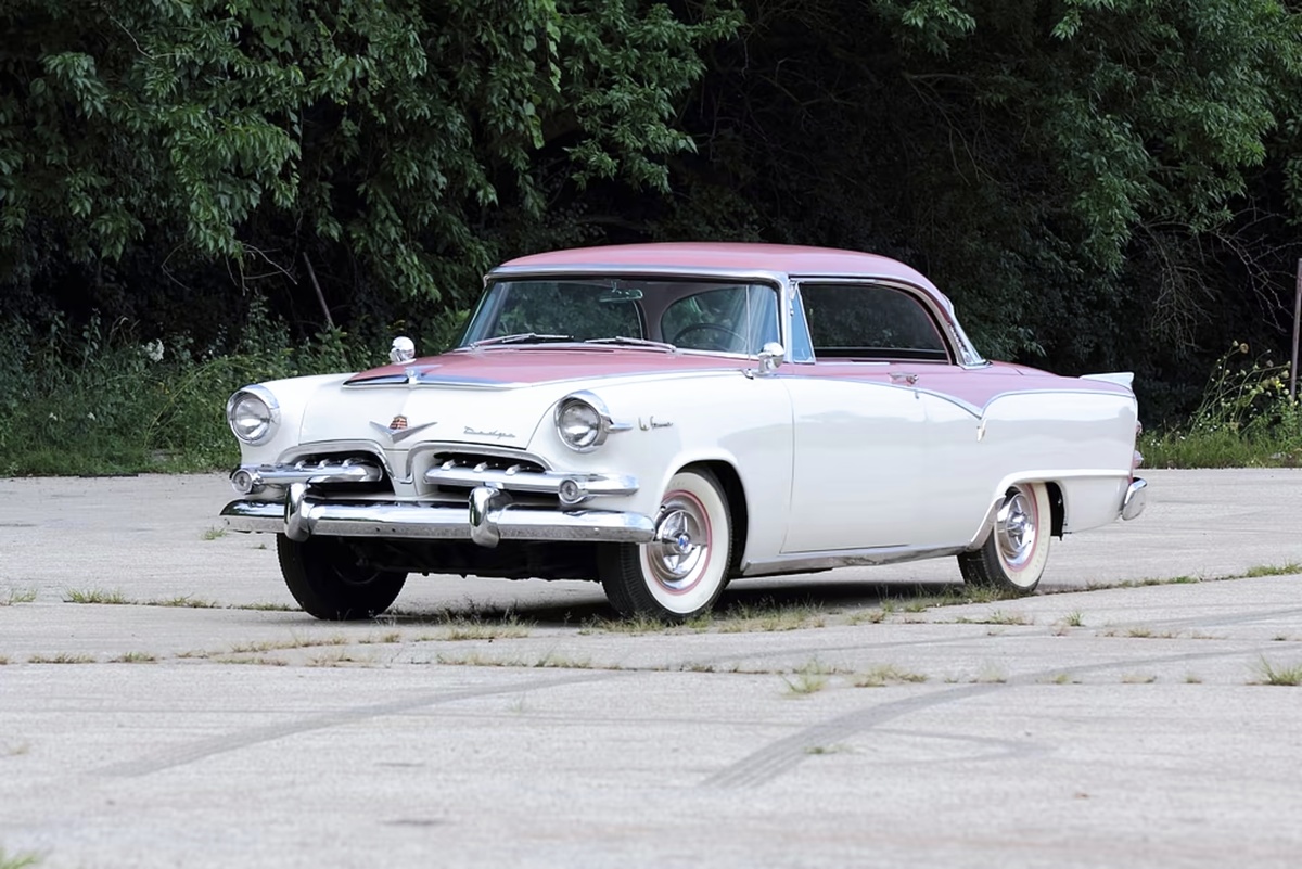 Dodge Royal Lancer La Femme 1955 - 45 100 долларов